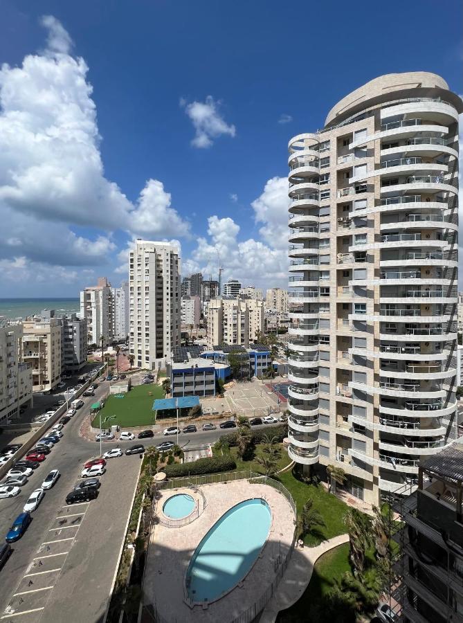 Isralux Apartments Bat Yam Dış mekan fotoğraf